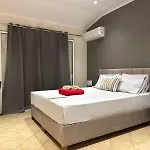 Alex Apartment Suites